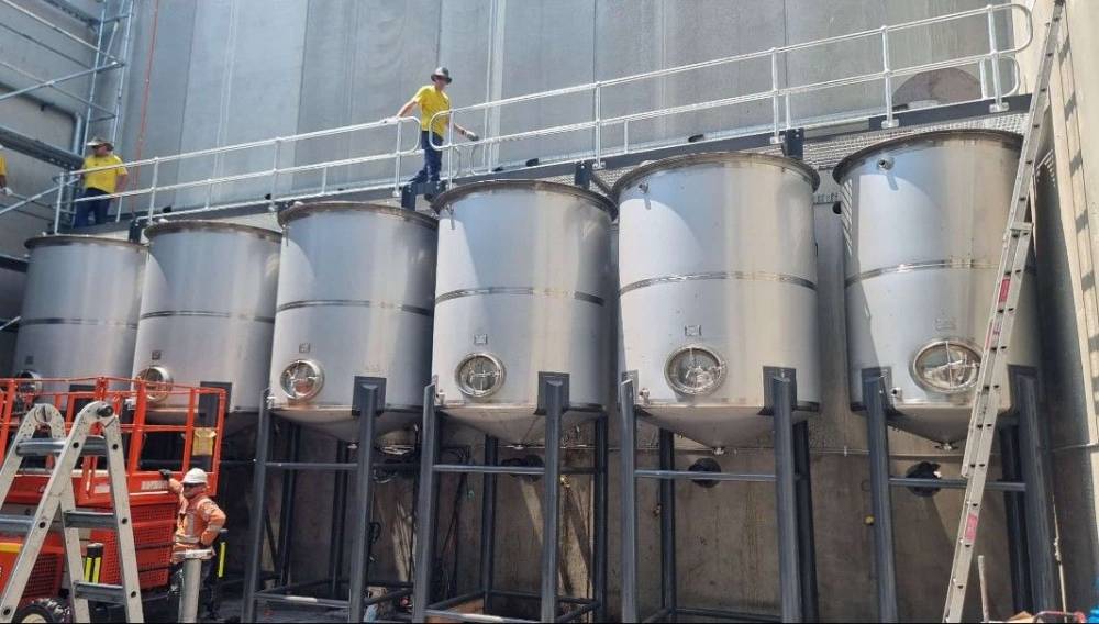 custom stainless steel tanks