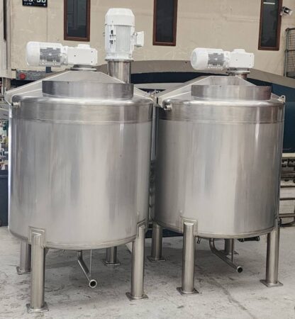 Read more about the article 5000 Litre Heavy Duty Mix Tanks